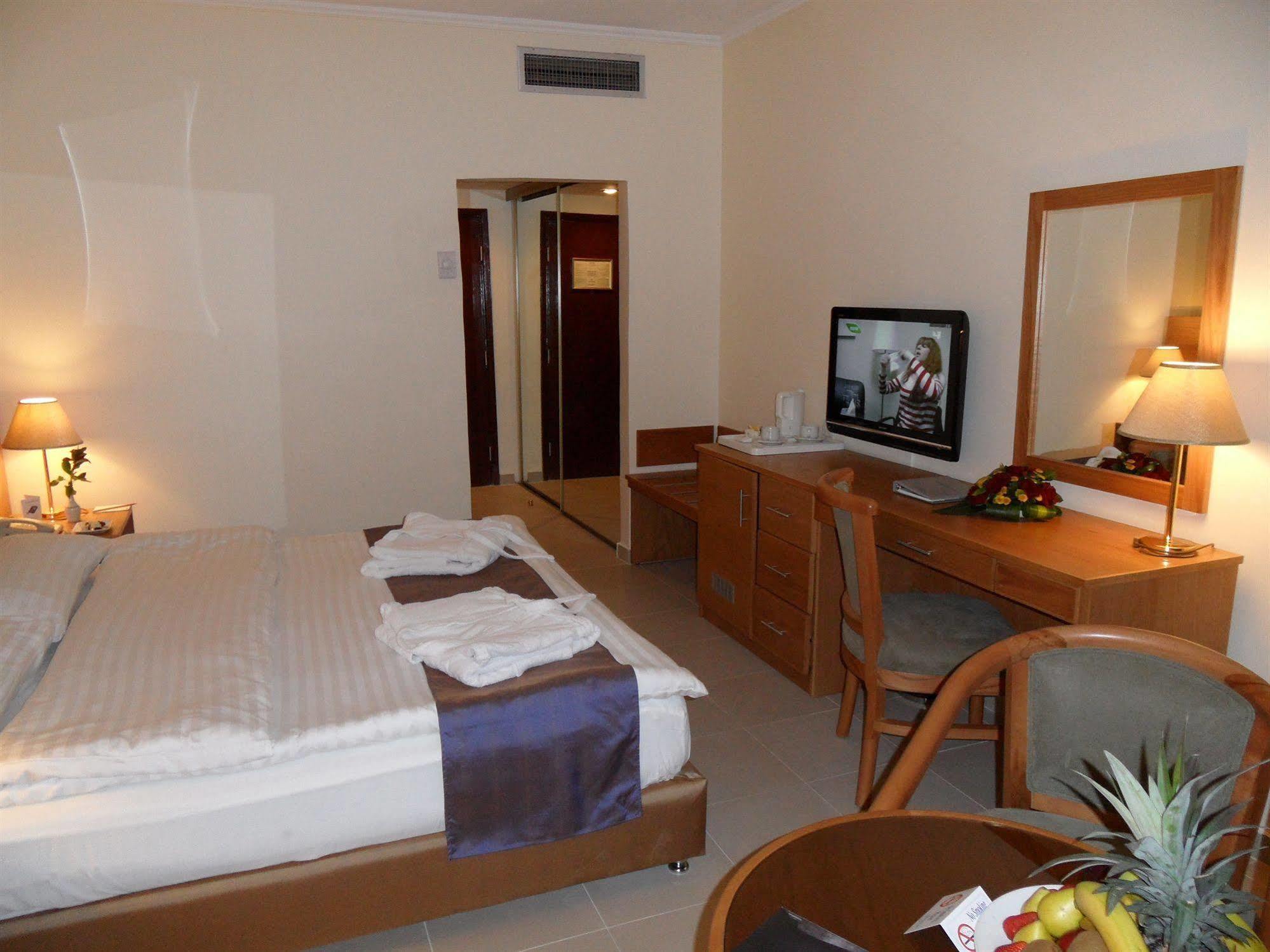Aqaba Gulf Hotel Екстер'єр фото